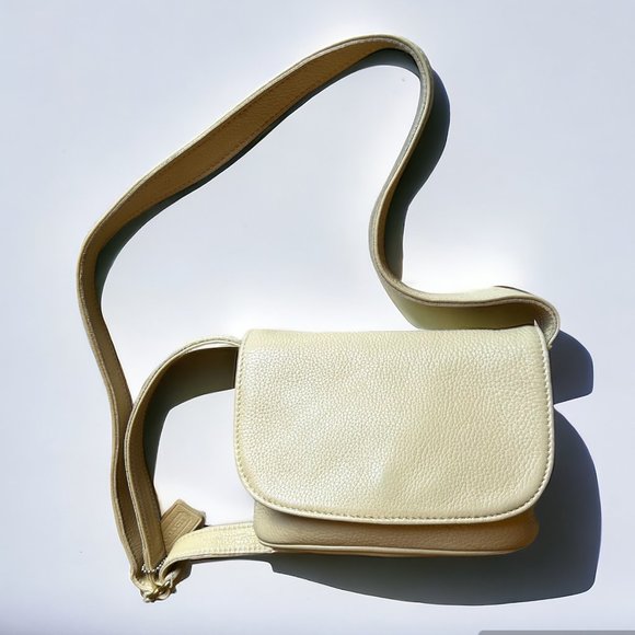 Vintage Coach Beige Leather Small Crossbody Purse B6B-4919 - Picture 1 of 13
